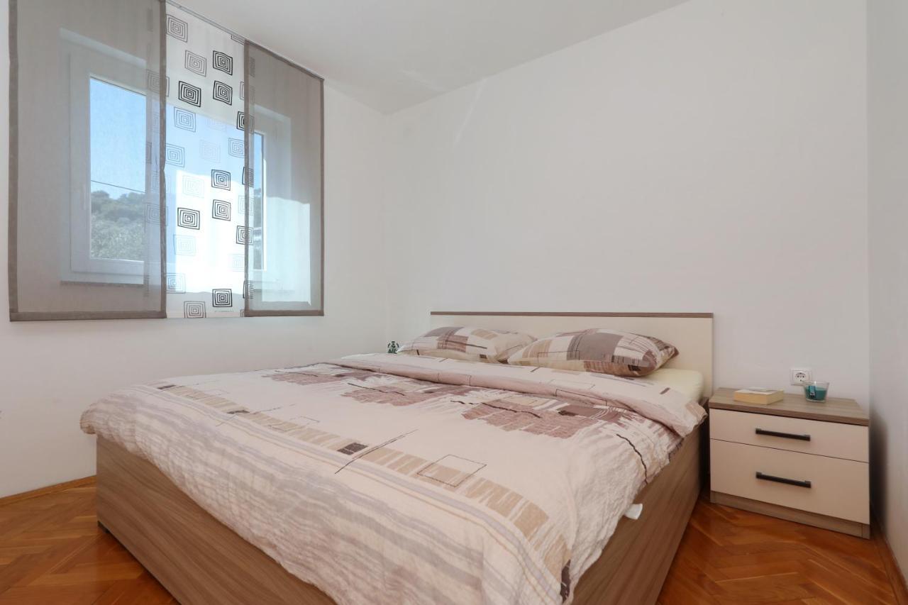 Apartment Dora เปรโก ภายนอก รูปภาพ